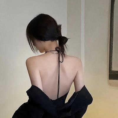 乌鸦女孩